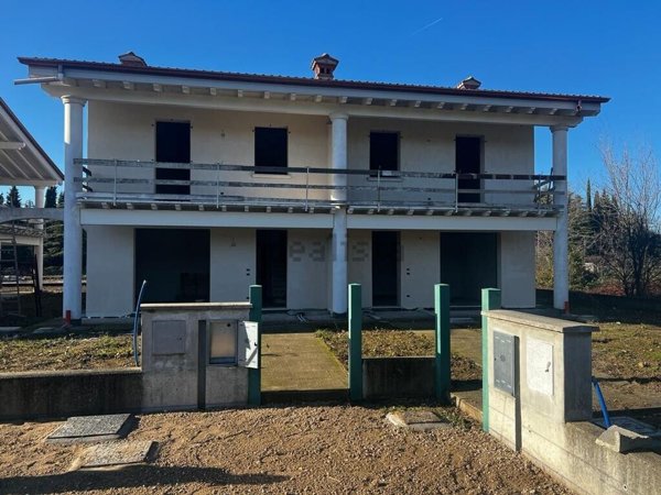 casa indipendente in vendita a Solferino