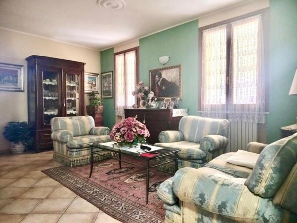 casa indipendente in vendita a Solferino