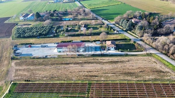 terreno edificabile in vendita a Solferino