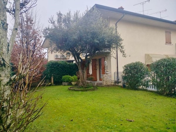 casa indipendente in vendita a Solferino