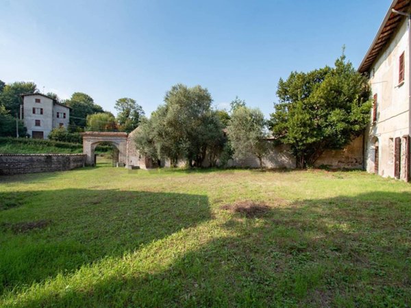 casa indipendente in vendita a Solferino