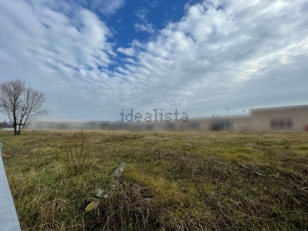 terreno edificabile in vendita a Solferino