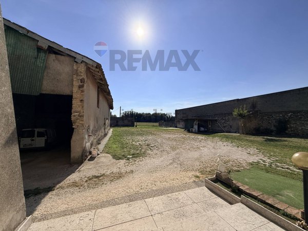 casale in vendita a Solferino
