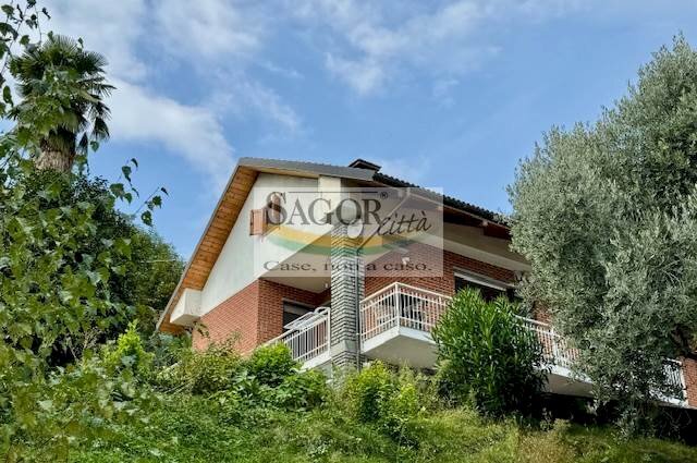 casa indipendente in vendita a San Secondo di Pinerolo