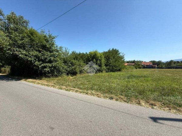 terreno agricolo in vendita a San Secondo di Pinerolo