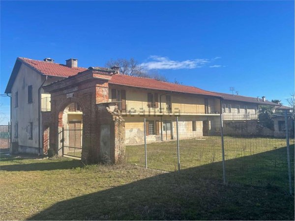 casale in vendita a San Secondo di Pinerolo