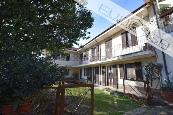 casa indipendente in vendita a San Secondo di Pinerolo