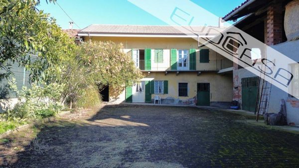 casa indipendente in vendita a San Secondo di Pinerolo