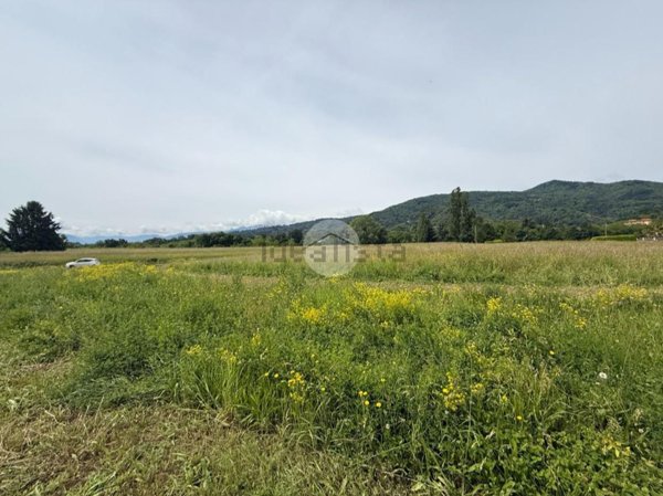 terreno edificabile in vendita a San Secondo di Pinerolo