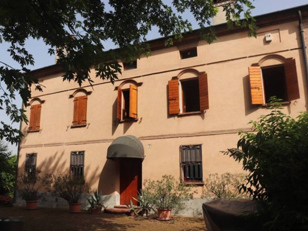 casa indipendente in vendita a Sustinente in zona Cà Vecchia