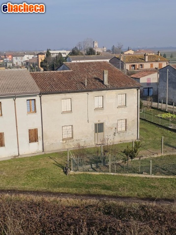 appartamento in vendita a Sustinente in zona Sacchetta