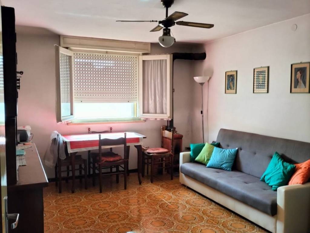 casa indipendente in vendita a Sustinente