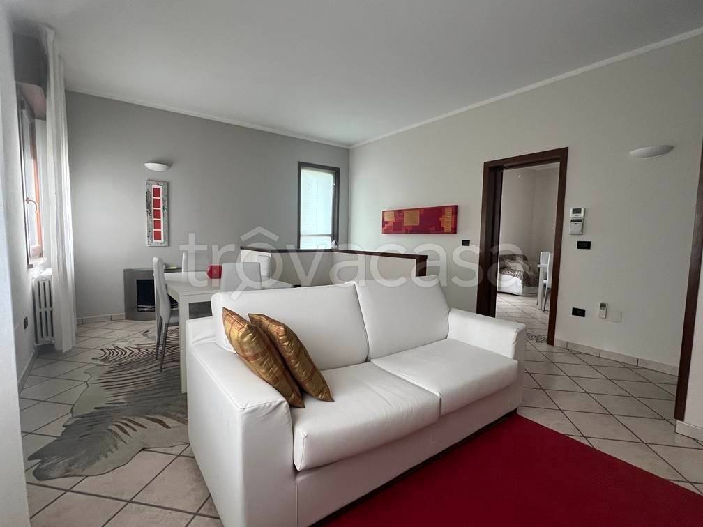 casa indipendente in vendita a Sustinente