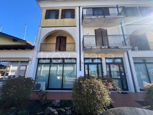 negozio in vendita a Sustinente