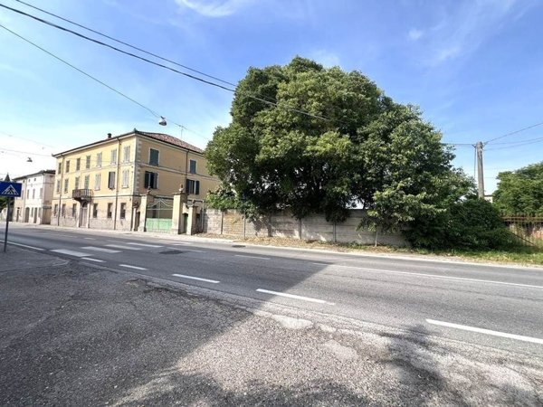 casa indipendente in vendita a Sustinente