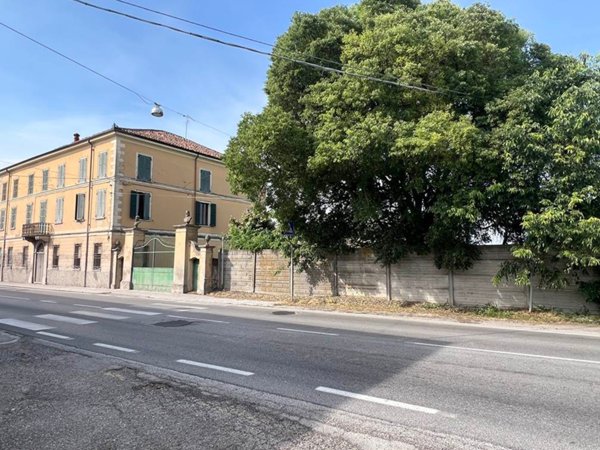 casa indipendente in vendita a Sustinente