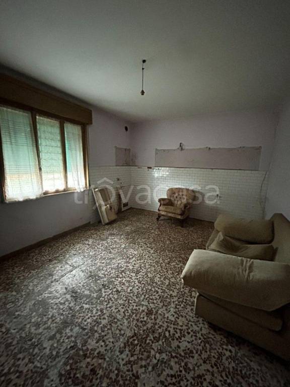 casa indipendente in vendita a Suzzara in zona Riva