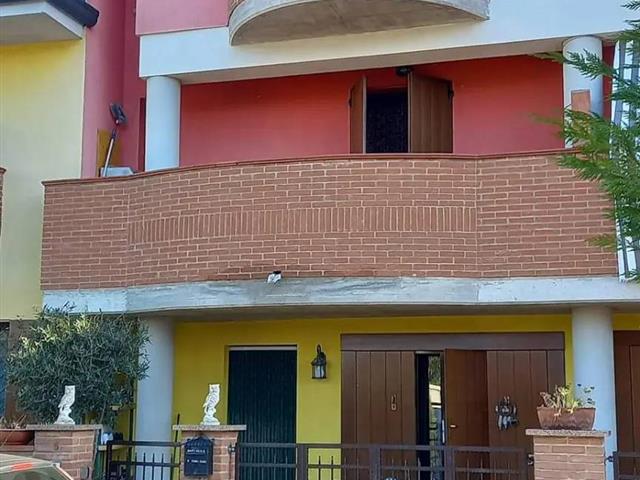 casa indipendente in vendita a Suzzara