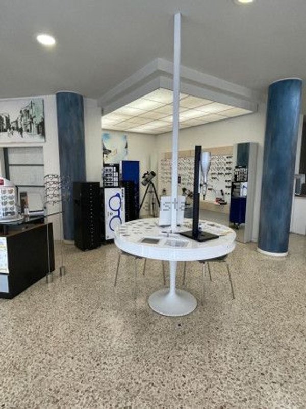 negozio in vendita a Suzzara