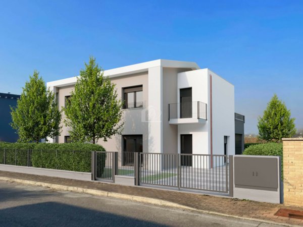 casa indipendente in vendita a Suzzara