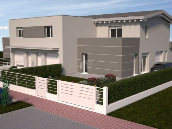 casa indipendente in vendita a Suzzara