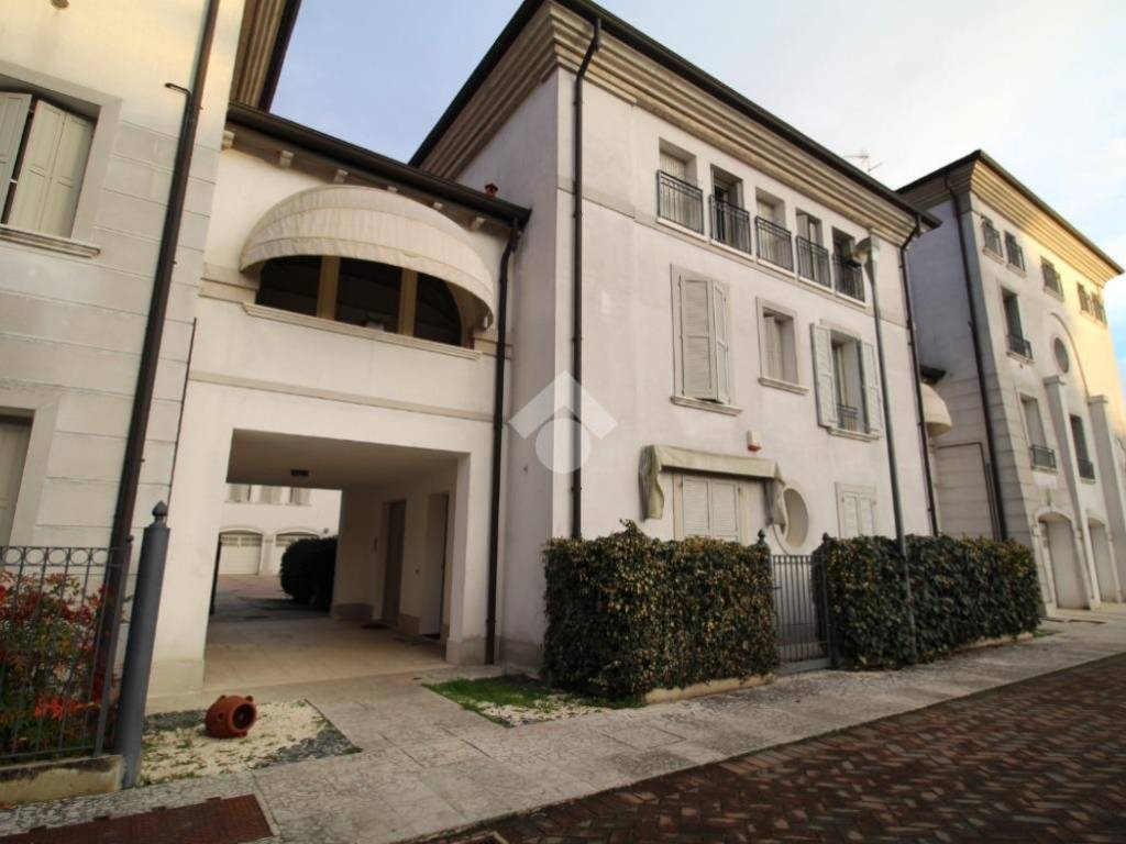 appartamento in vendita a Suzzara