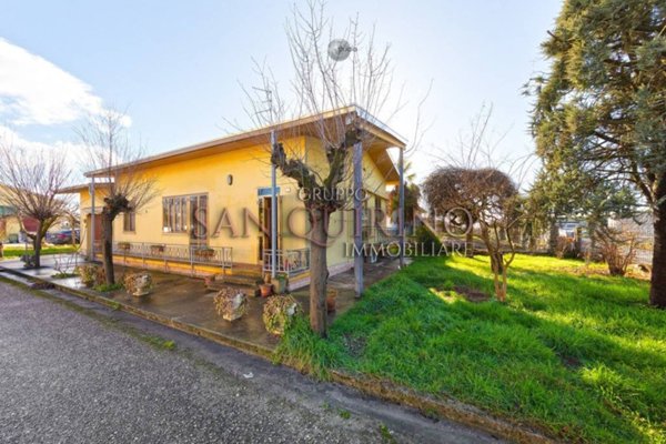 casa indipendente in vendita a Suzzara