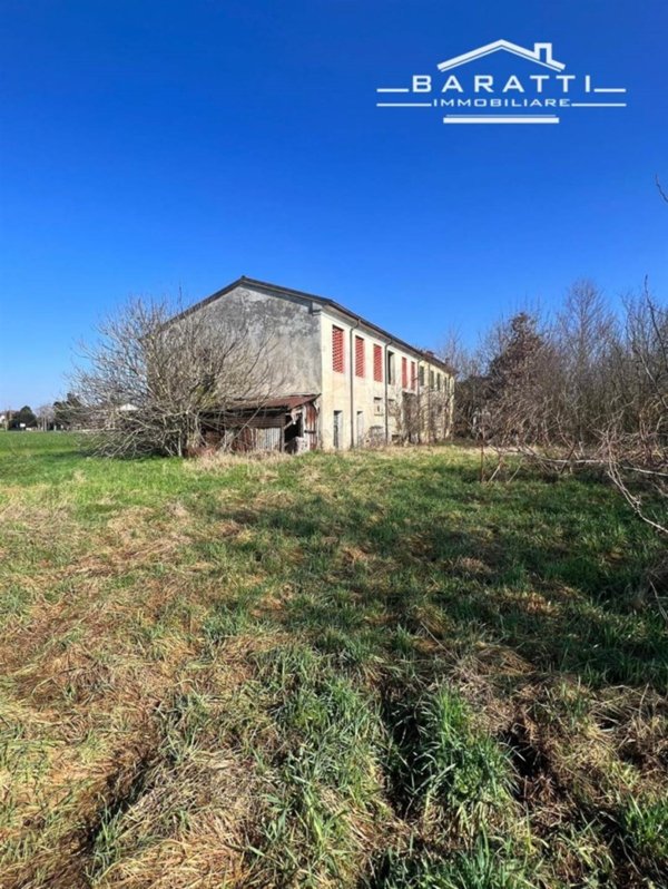negozio in vendita a Suzzara