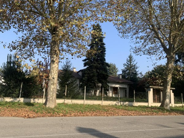 casa indipendente in vendita a Suzzara