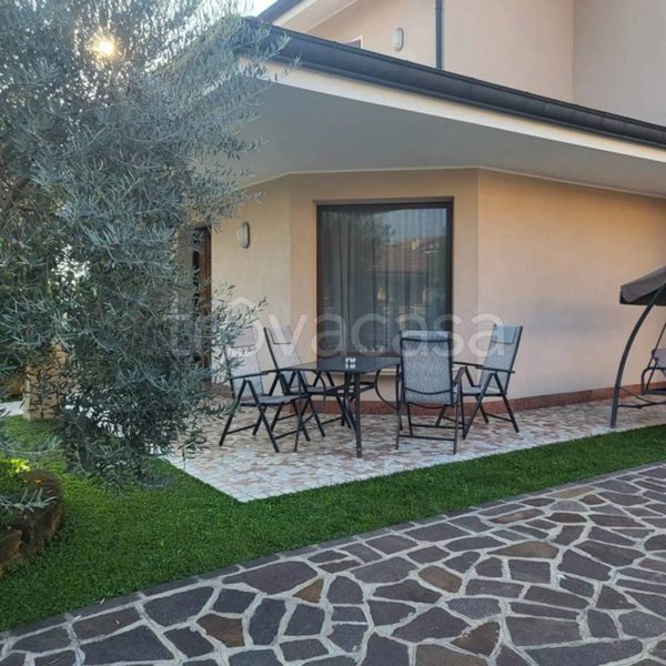 casa indipendente in vendita a Suzzara