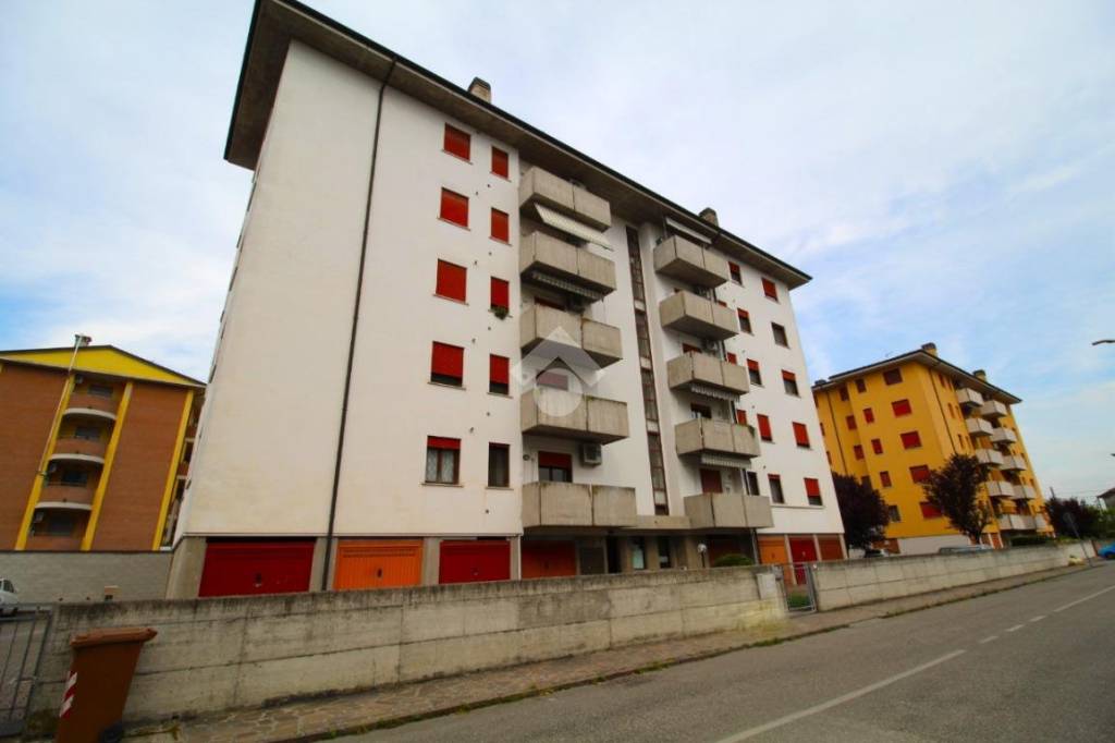 appartamento in vendita a Suzzara