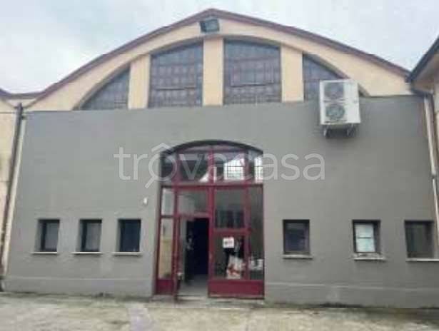 negozio in vendita a Suzzara