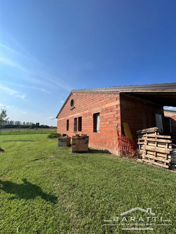 casa indipendente in vendita a Suzzara