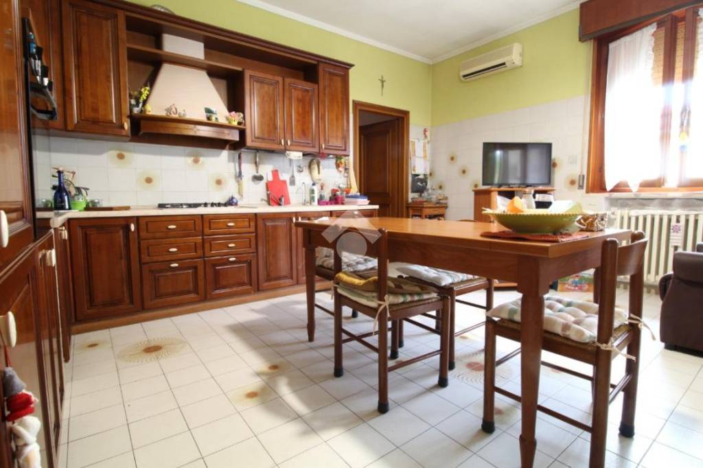 casa indipendente in vendita a Suzzara
