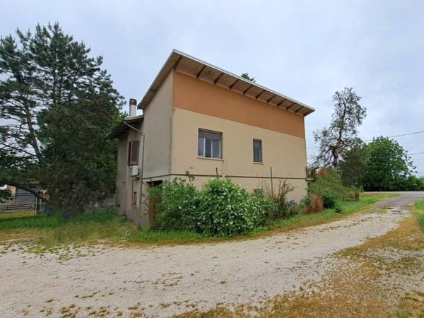casa indipendente in vendita a Suzzara
