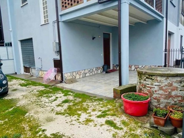 casa indipendente in vendita a Suzzara