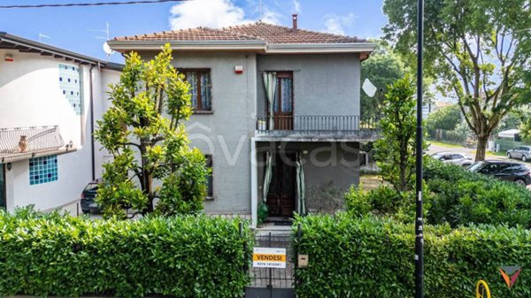 casa indipendente in vendita a Suzzara
