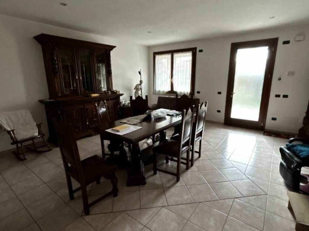casa indipendente in vendita a Suzzara