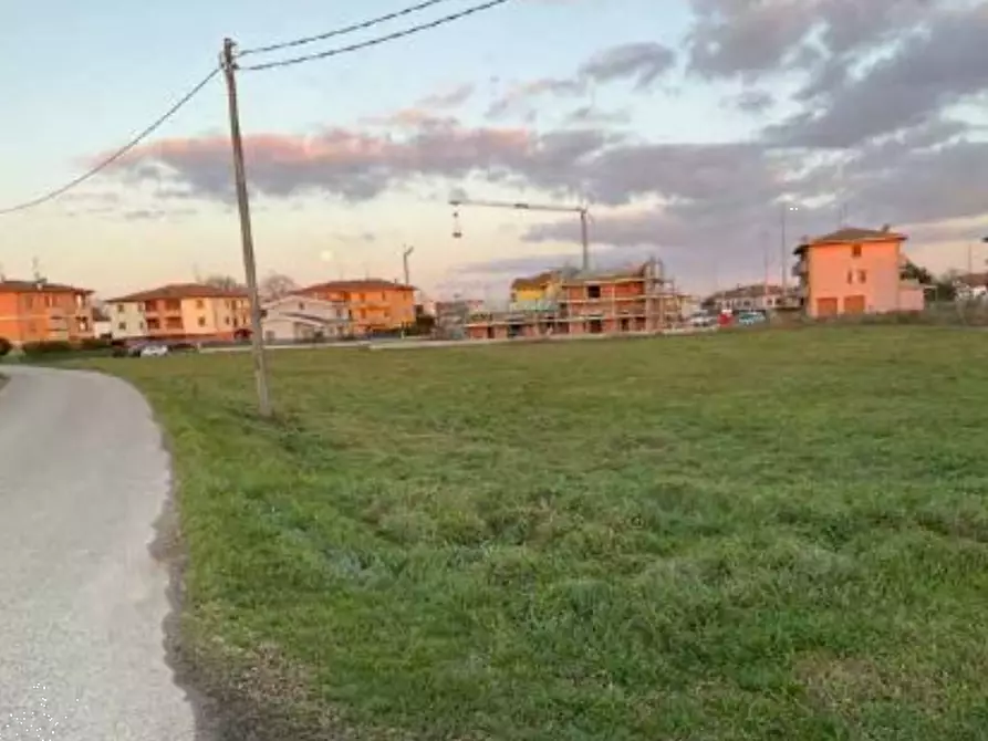 terreno edificabile in vendita a Suzzara in zona Tabellano