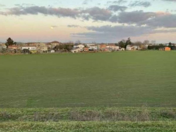 terreno edificabile in vendita a Suzzara in zona Tabellano