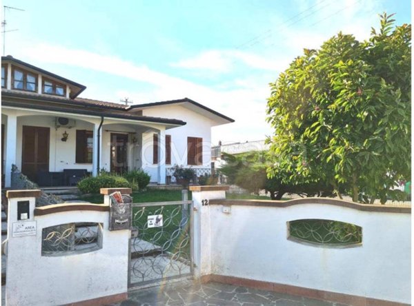 casa indipendente in vendita a Suzzara