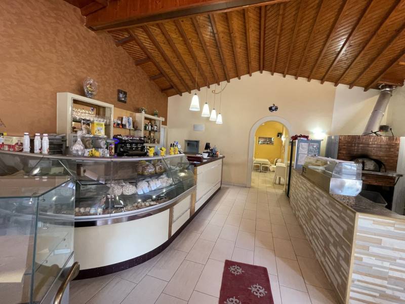 negozio in vendita a Suzzara