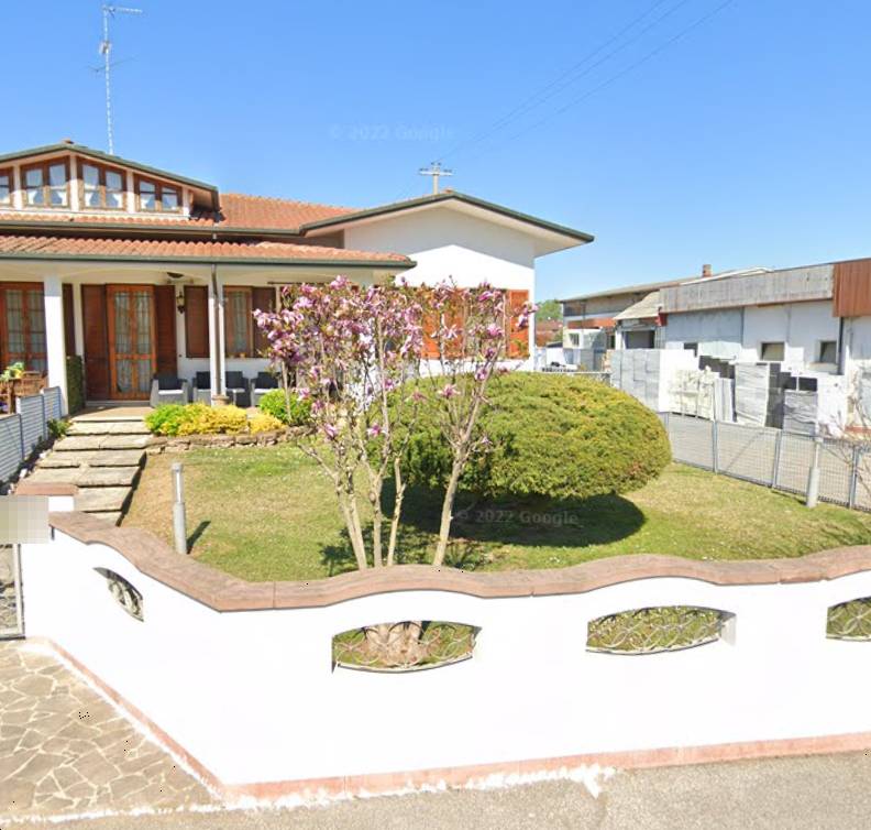 casa indipendente in vendita a Suzzara