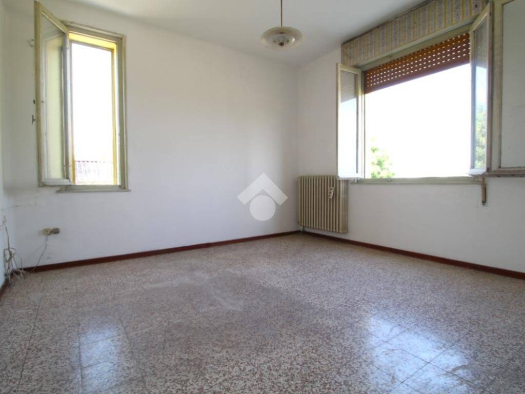 casa indipendente in vendita a Suzzara in zona Brusatasso