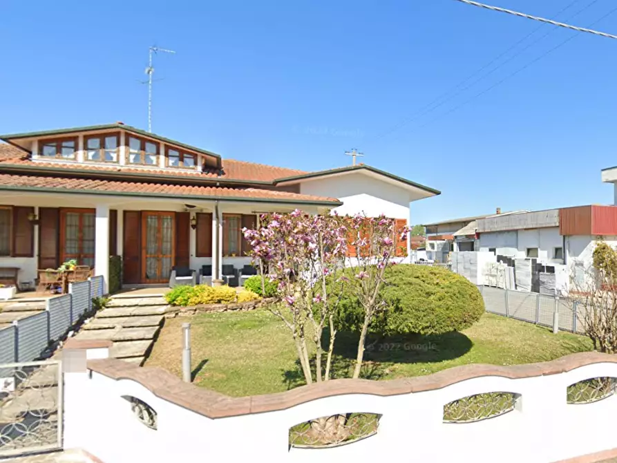 casa indipendente in vendita a Suzzara