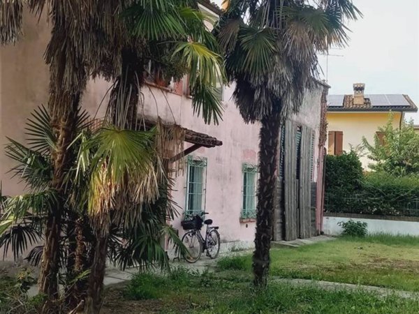 casa indipendente in vendita a Suzzara
