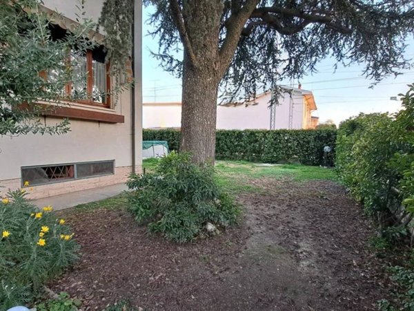 casa indipendente in vendita a Suzzara