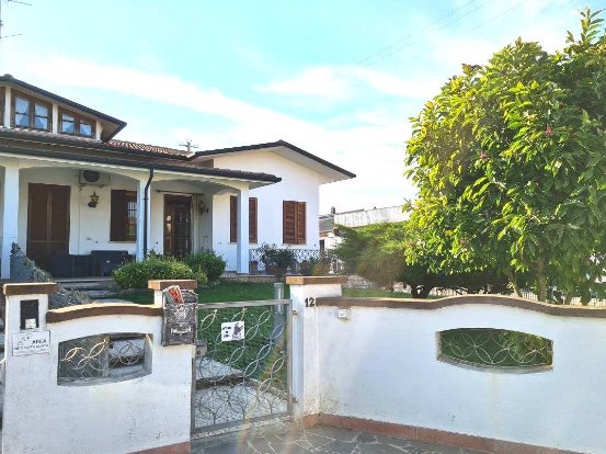 casa indipendente in vendita a Suzzara
