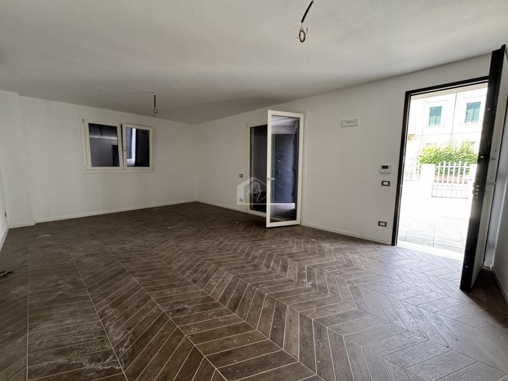 casa indipendente in vendita a Suzzara