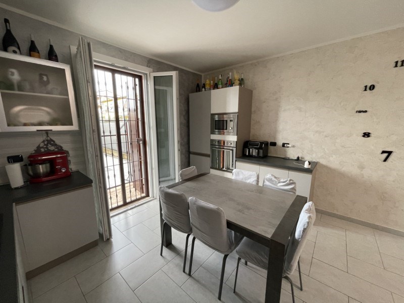 casa indipendente in vendita a Suzzara